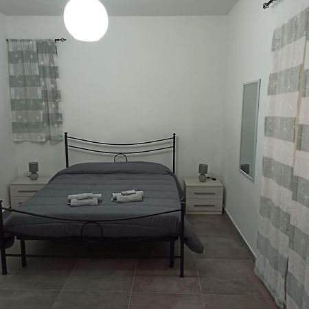 Intero Alloggio - Centro Storico - La Tana Di Aldo- 150 M Da Pepe In Grani Caiazzo Zewnętrze zdjęcie